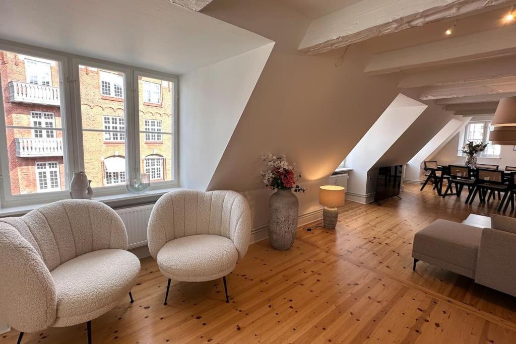 Carolinas - Gammel 2 * Copenhagen